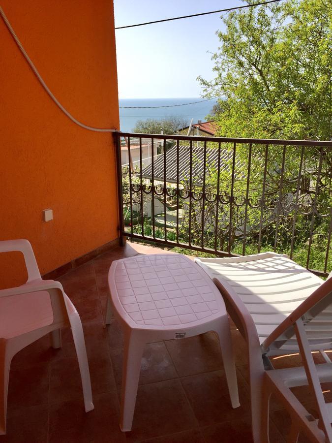 Holiday Home Orange Utjeha Exterior photo