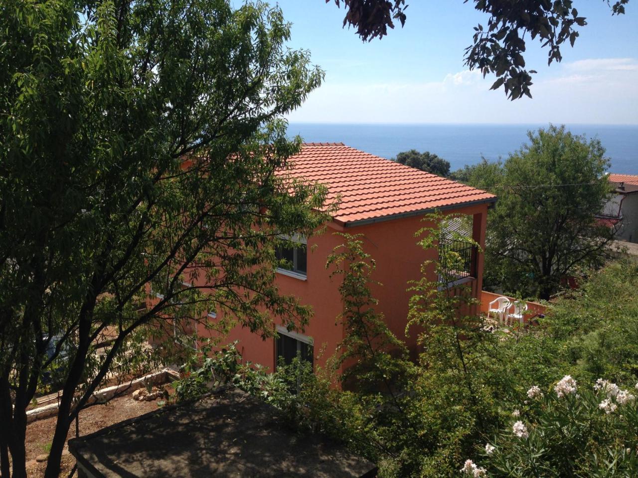 Holiday Home Orange Utjeha Exterior photo